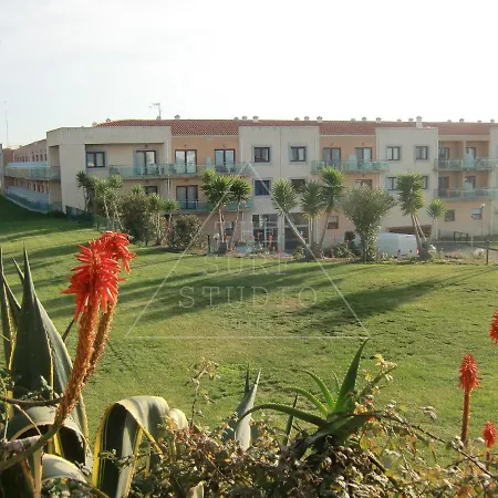 The Surf - Apartment